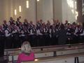 Auf der Hinfahrt begleiteten wir den Gottesdienst in einer K�lner Kirche musikalisch.
