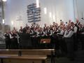 Auf der Hinfahrt begleiteten wir den Gottesdienst in einer K�lner Kirche musikalisch.
