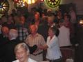 Abends wurde z�nftig gefeiert und gesungen.